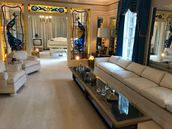 B236E5D9-71E5-4F7A-93EE-CB7F1D456F63